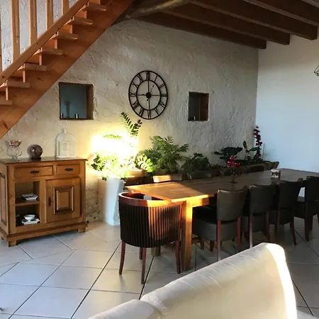 Le Temps D'une Pause Homestay Cessieu